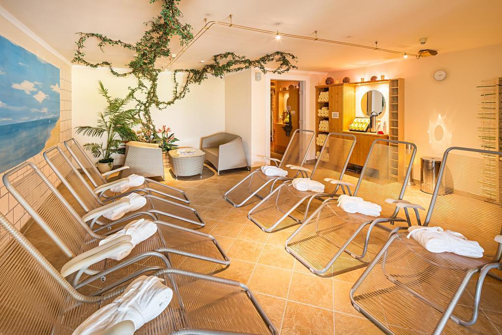 Apart-Hotel Bergkoenig Фис Екстериор снимка