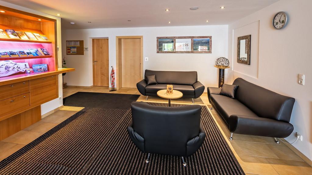 Apart-Hotel Bergkoenig Фис Екстериор снимка
